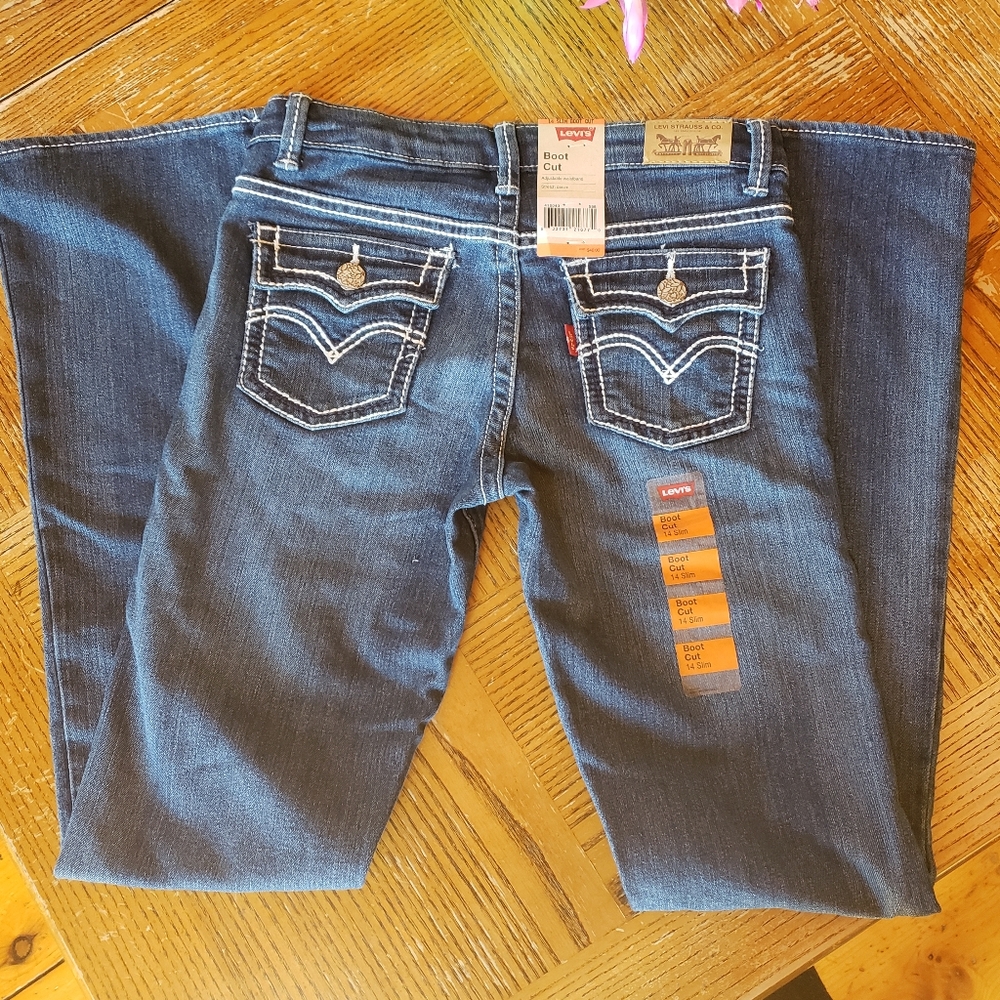 *NWT* Levi's Slim Boot cut, girls jeans, size 14 very slim